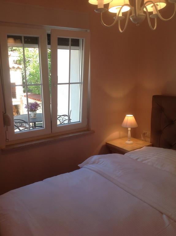 Apartment Provance Pula Kamer foto